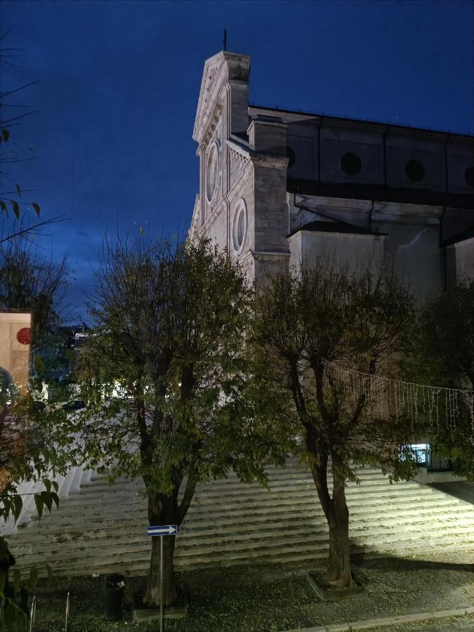 L'Affaccio Sulla Piazza Apartment Avezzano Luaran gambar