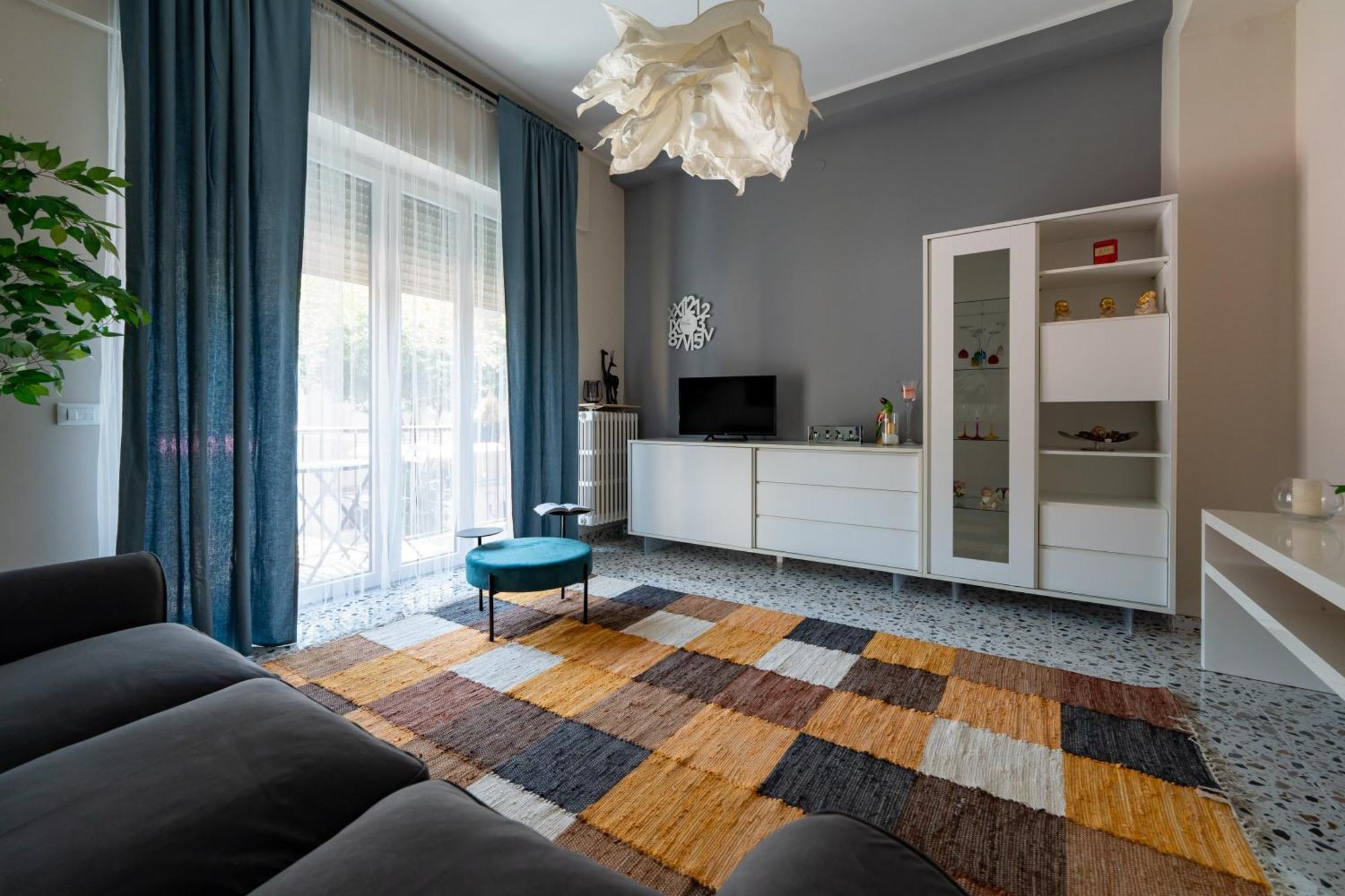 L'Affaccio Sulla Piazza Apartment Avezzano Luaran gambar