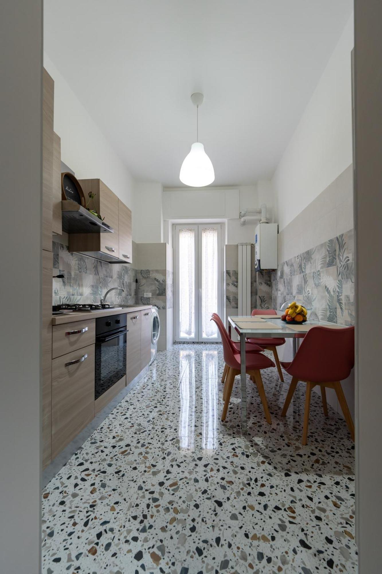 L'Affaccio Sulla Piazza Apartment Avezzano Luaran gambar