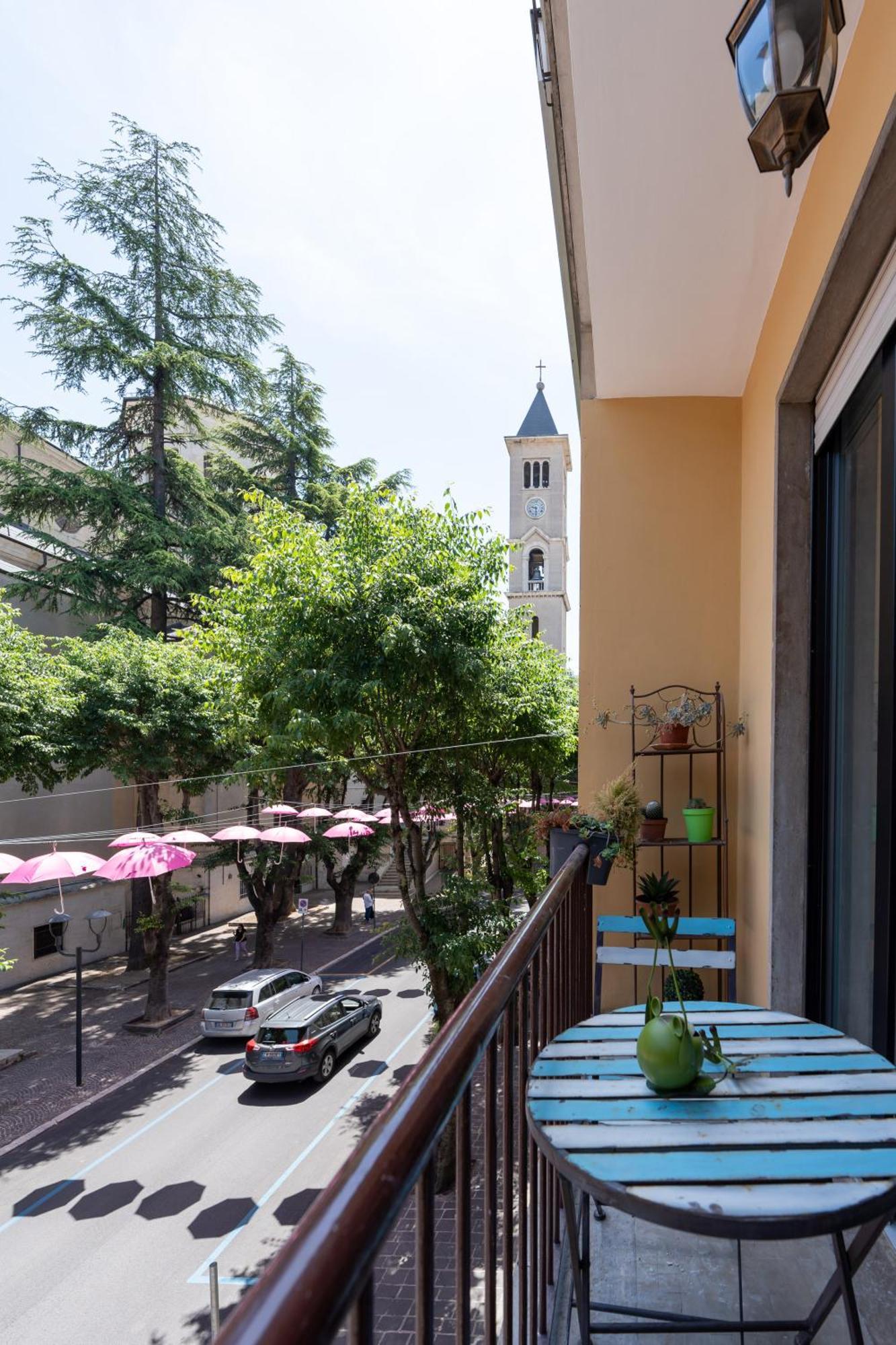 L'Affaccio Sulla Piazza Apartment Avezzano Luaran gambar