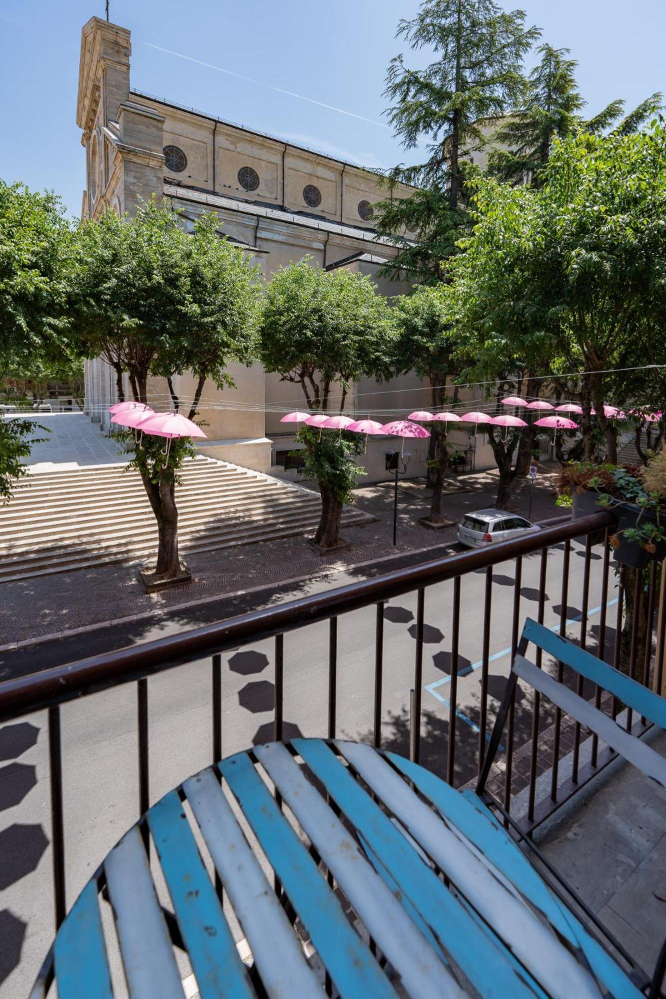 L'Affaccio Sulla Piazza Apartment Avezzano Luaran gambar